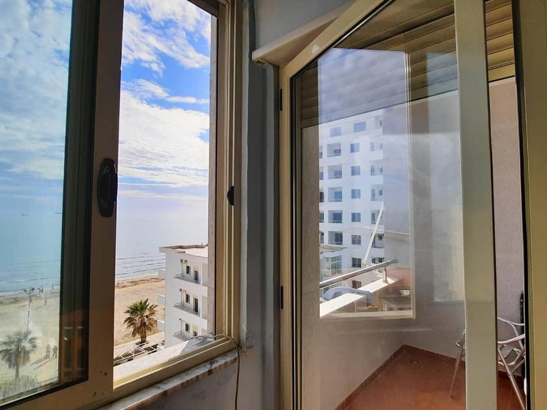 Seaside Apartment Best Durres Bagian luar foto