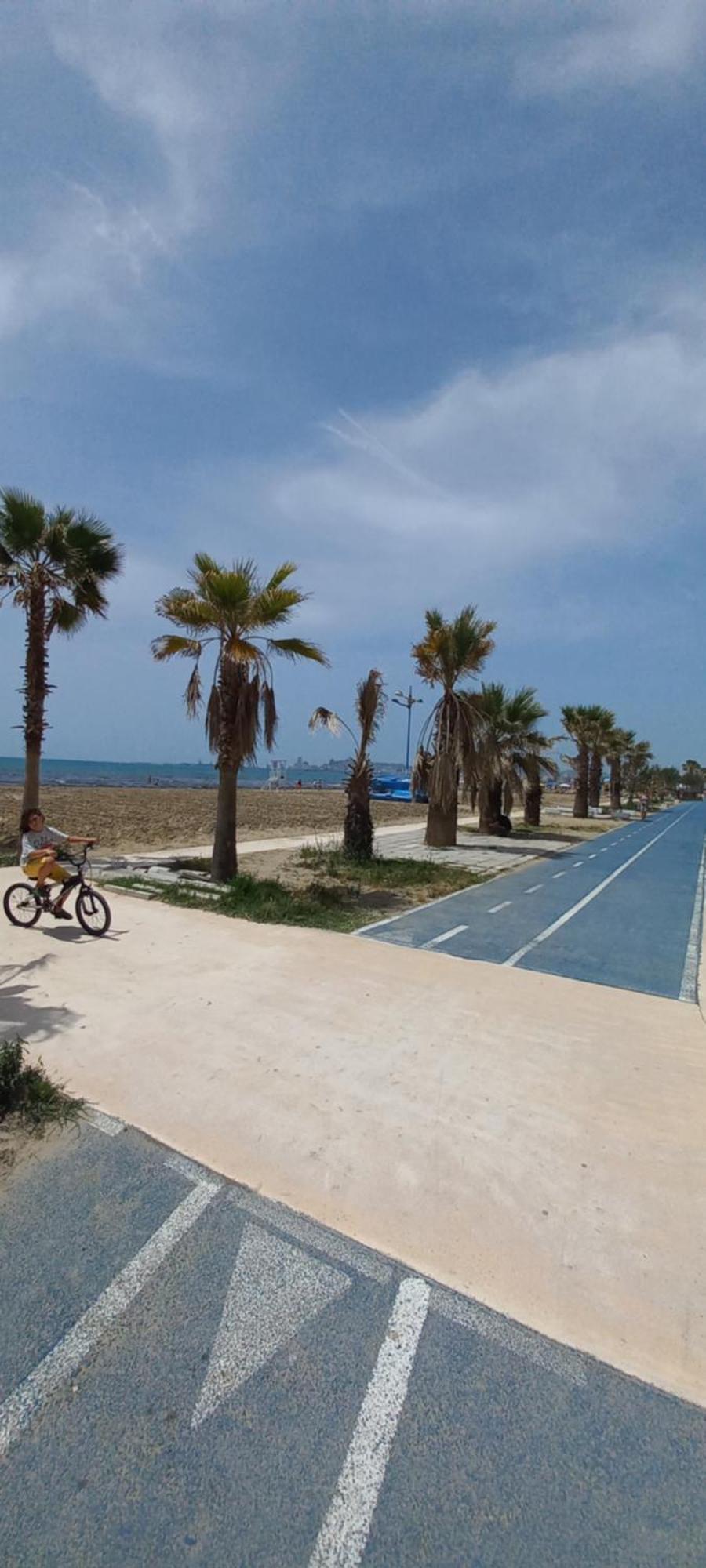 Seaside Apartment Best Durres Bagian luar foto