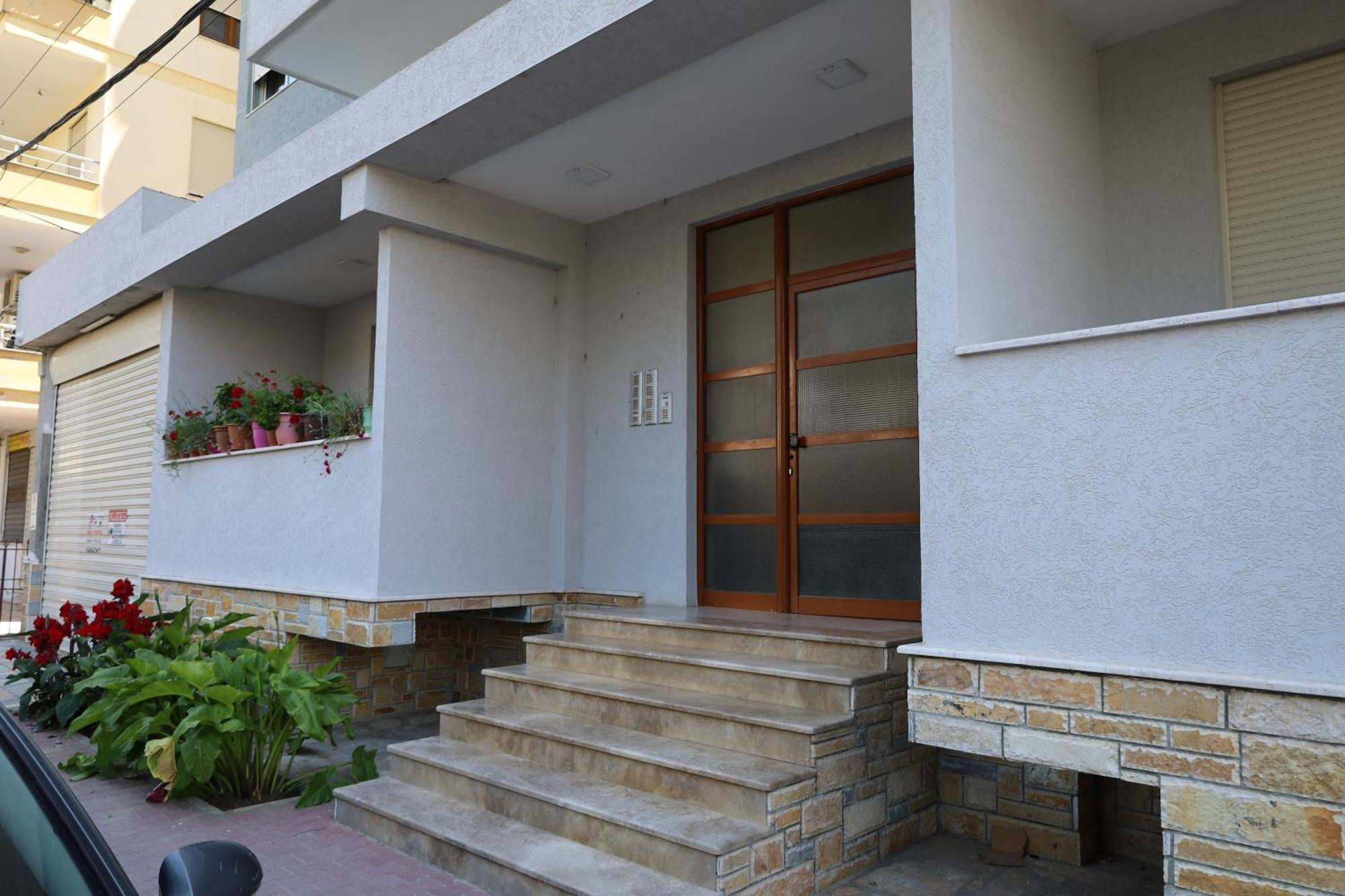 Seaside Apartment Best Durres Bagian luar foto